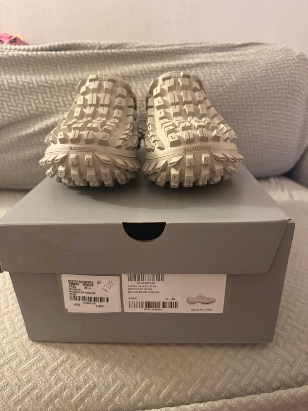 NWT Balenciaga DEFENDER CLOG MONOCOLOR in BEIGE Chunky Lug Sole SIZE 36